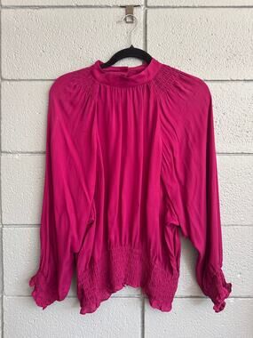 Nicole Miller Collection Smocked Ruffle Bottom size L in Magenta